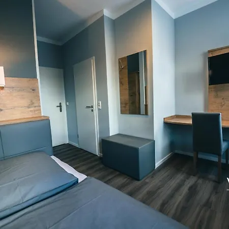 Vau Otel *