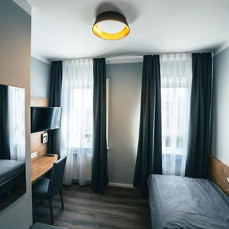 Vau Otel *
